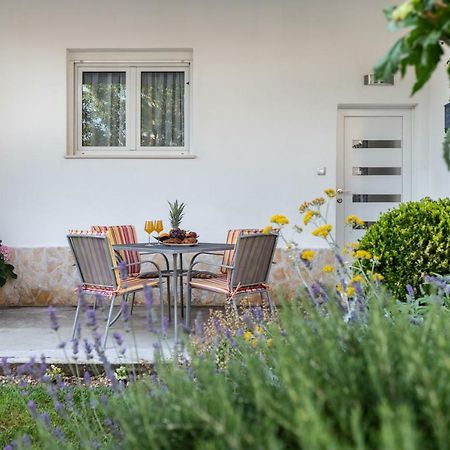 Apartman Topic Lejlighed Kaštela Eksteriør billede